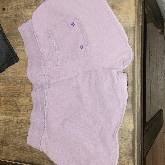 Shorts - Picture 3 of 5